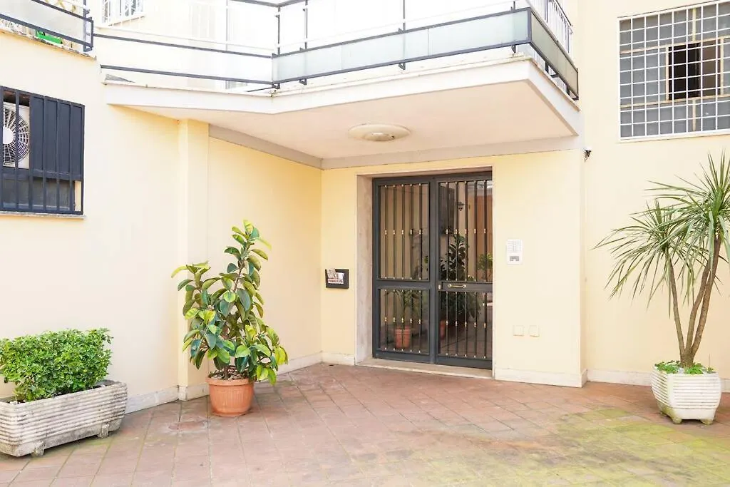 The Sun In Rome Apartment 0*,